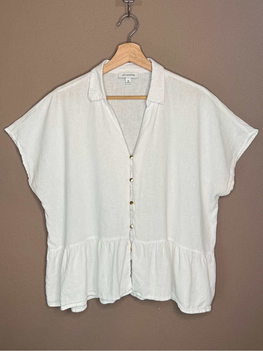Calligraphie White Linen Short Sleeve Gold Button Front Peplum Blouse Shirt XL